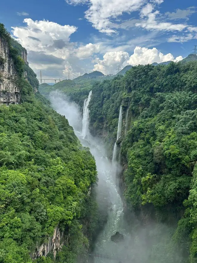 马岭河峡谷自然风光